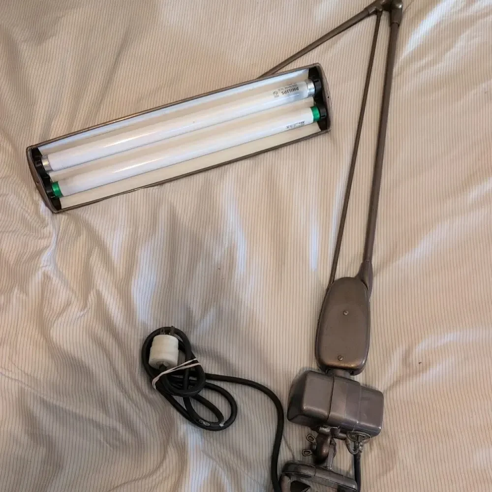 Vtg Dazor Fixture P-2134 Industrial Floating Drafting Desk Lamp Clamp On Works